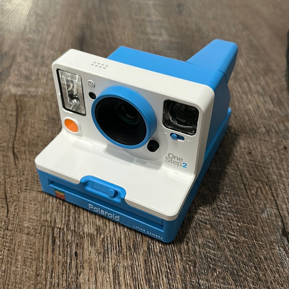 POLAROID CAMERA ONE STEP 2 :)